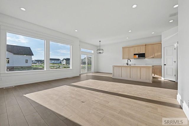 6939 Bronson Drive, Idaho Falls, ID 83402