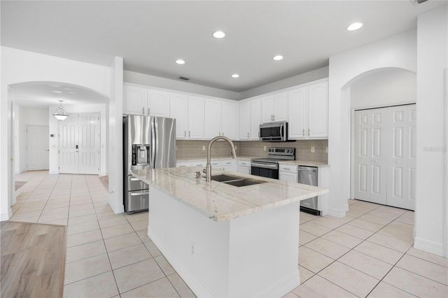 10888 CORY LAKE DRIVE, Tampa, FL 33647