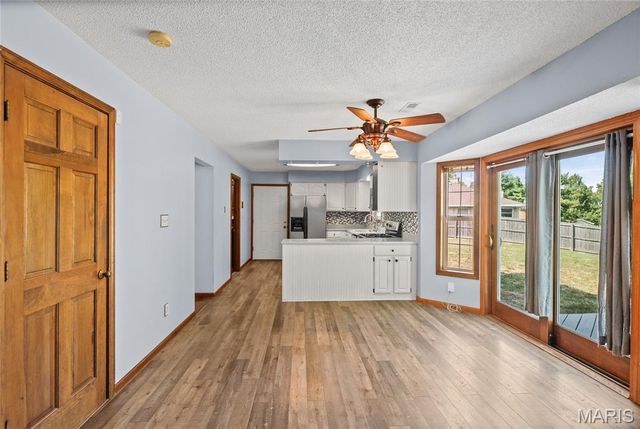 300 St Sabre Drive, Swansea, IL 62226