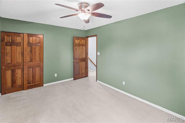 300 St Sabre Drive, Swansea, IL 62226