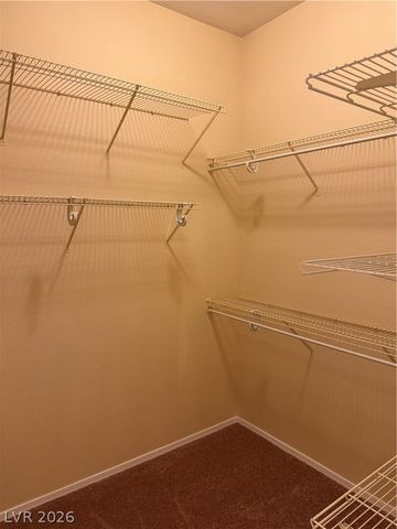 572 Fox Links Street, Henderson, NV 89012