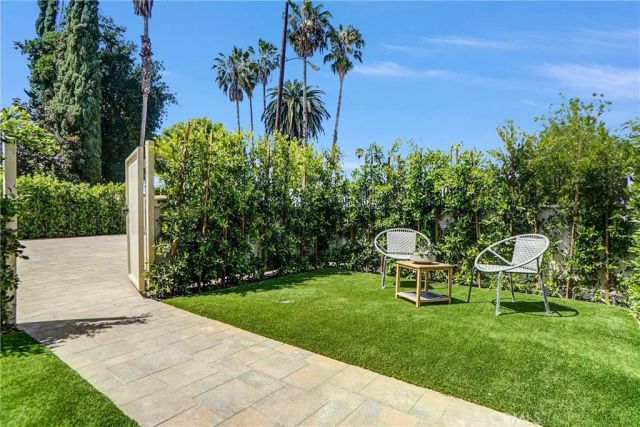 19350 Lanark Street, Reseda, CA 91335