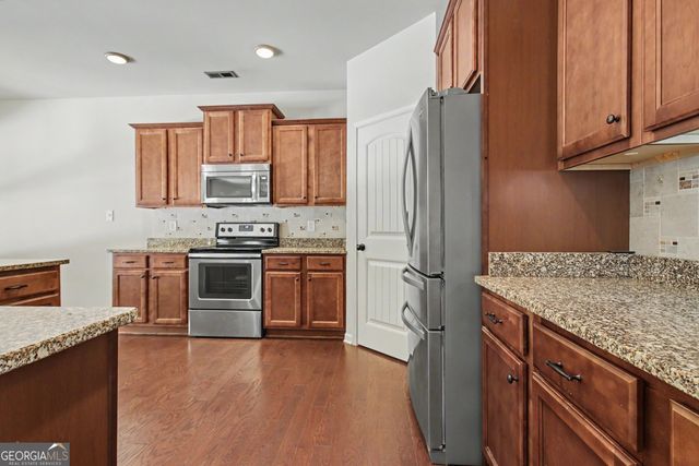 177 Rock House Estates Drive, Senoia, GA 30276