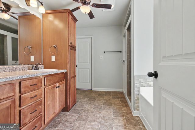 177 Rock House Estates Drive, Senoia, GA 30276