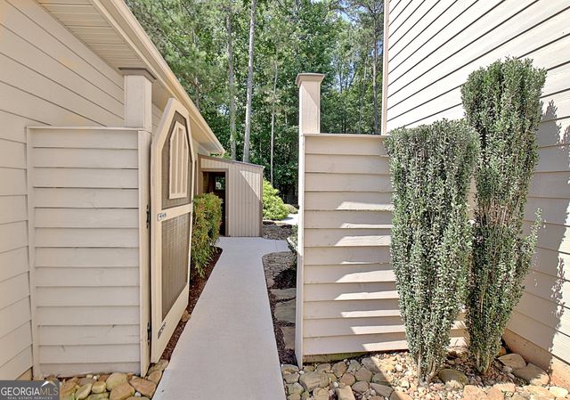 177 Rock House Estates Drive, Senoia, GA 30276