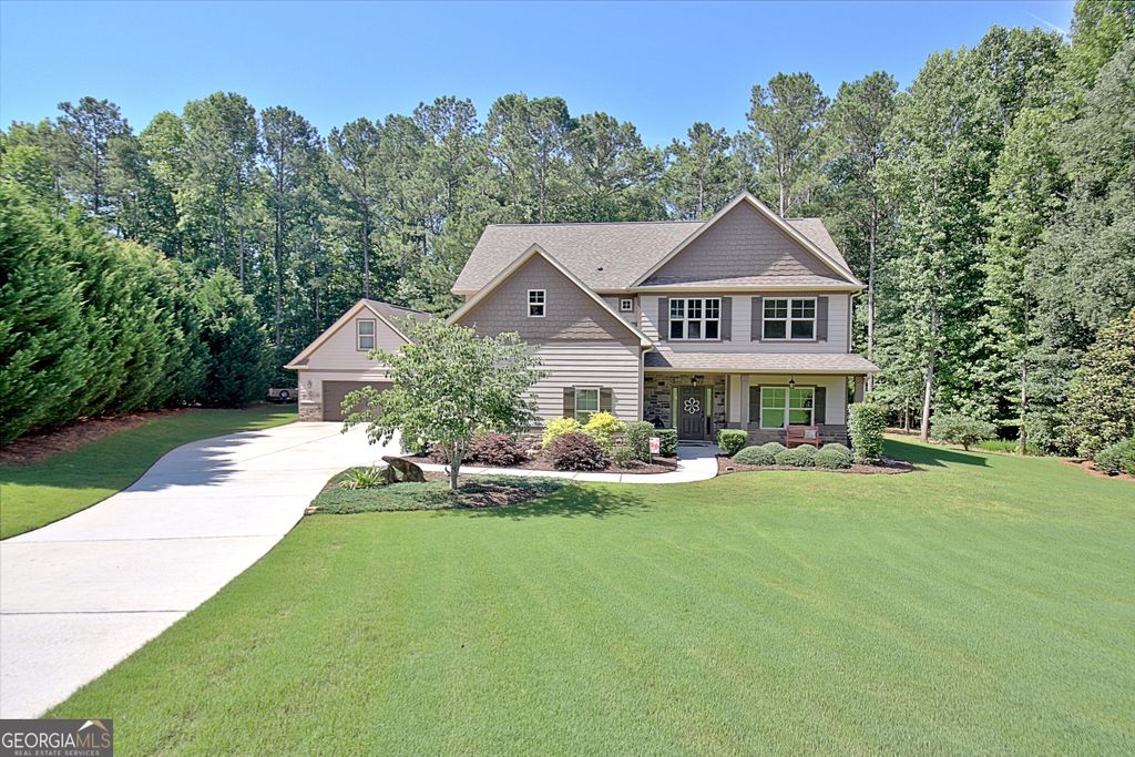 177 Rock House Estates Drive, Senoia, GA 30276