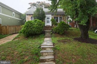 4827 16TH RD N, Arlington, VA 22207
