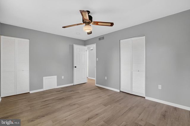 5 DORSEY LN, Bear, DE 19701