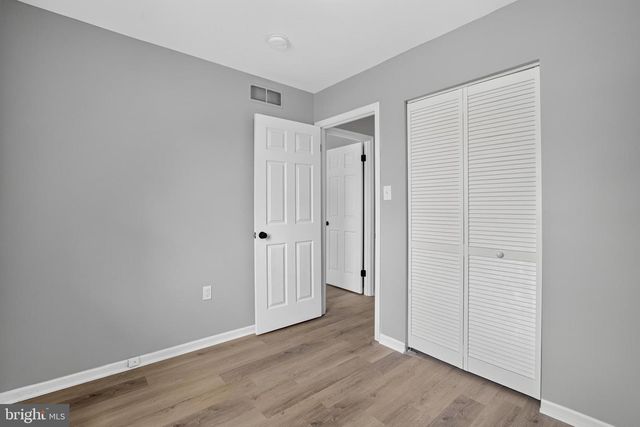 5 DORSEY LN, Bear, DE 19701