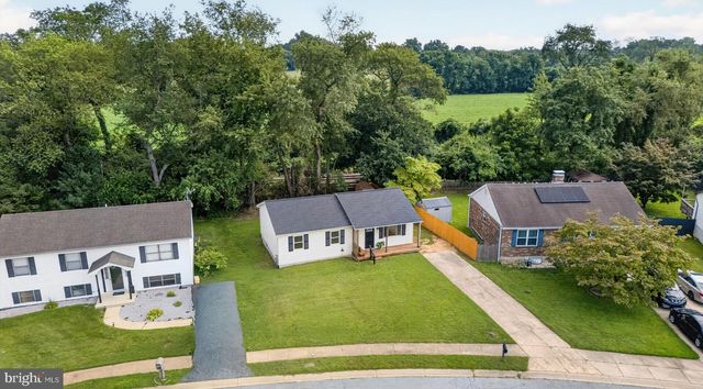 5 DORSEY LN, Bear, DE 19701
