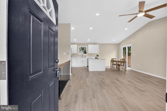 5 DORSEY LN, Bear, DE 19701