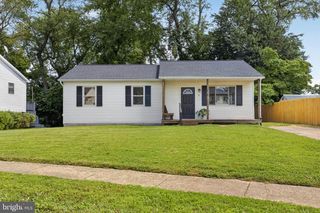 5 DORSEY LN, Bear, DE 19701