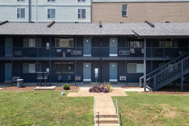 803 Hillview Hts Apt 106, Nashville, TN 37204