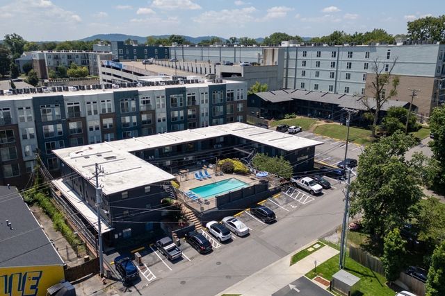 803 Hillview Hts Apt 106, Nashville, TN 37204