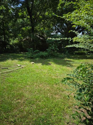 2025 CLARKSDALE AVE, Memphis, TN 38108