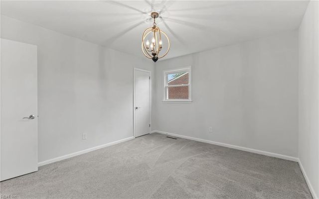 85 Haviland DR, Newport News, VA 23601