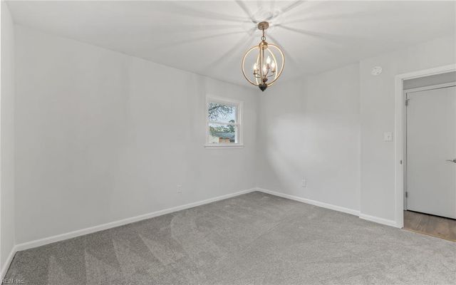 85 Haviland DR, Newport News, VA 23601