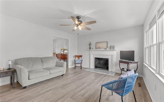 85 Haviland DR, Newport News, VA 23601