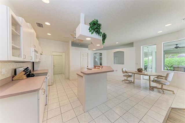 523 OAK BAY DRIVE, Osprey, FL 34229