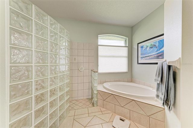 523 OAK BAY DRIVE, Osprey, FL 34229