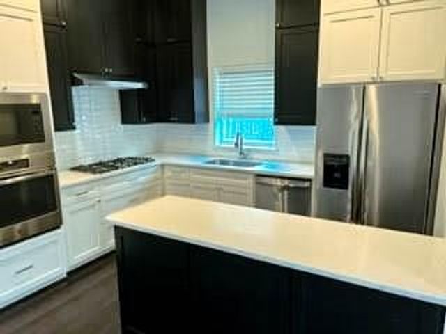 7726 Jacquelyn Oaks Road, Houston, TX 77055