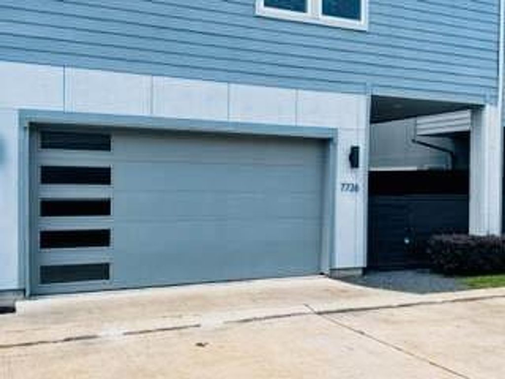 7726 Jacquelyn Oaks Road, Houston, TX 77055