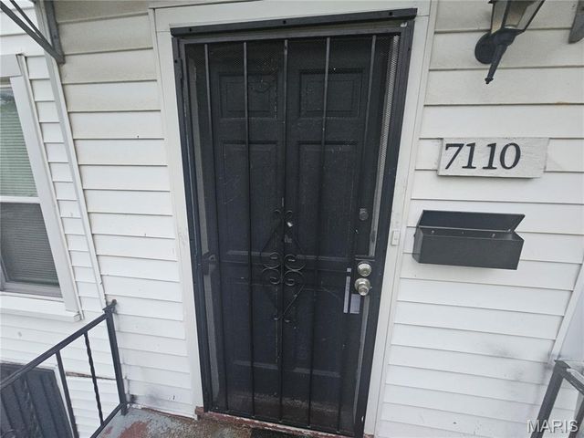 7110 Dawson Place, St Louis, MO 63136