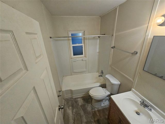 7110 Dawson Place, St Louis, MO 63136