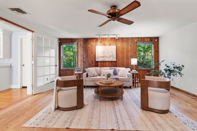 52 Clubhouse Dr, Bourne, MA 02559
