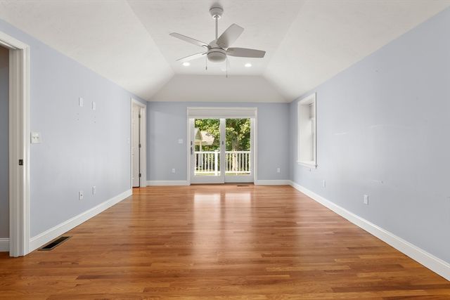 52 Clubhouse Dr, Bourne, MA 02559