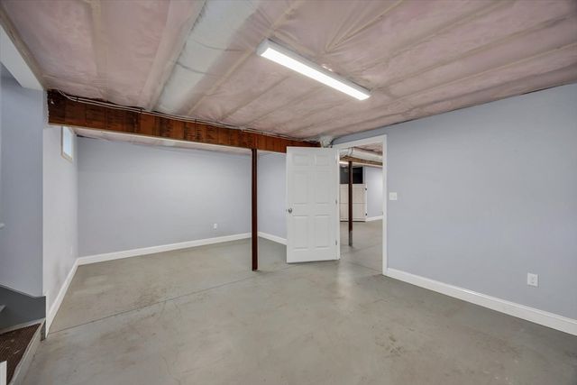 52 Clubhouse Dr, Bourne, MA 02559