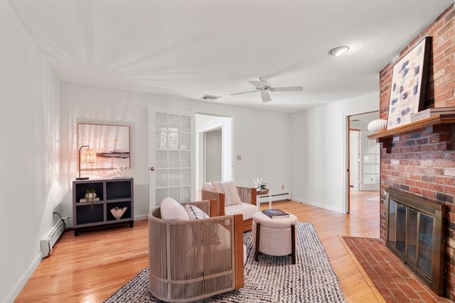 52 Clubhouse Dr, Bourne, MA 02559