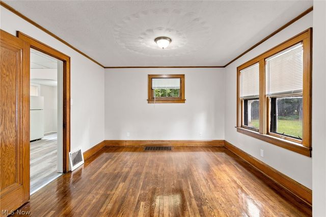 626 E Wilbeth Road, Akron, OH 44306