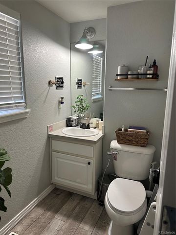 15688 E Mexico Avenue, Aurora, CO 80017