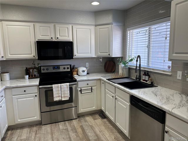 15688 E Mexico Avenue, Aurora, CO 80017