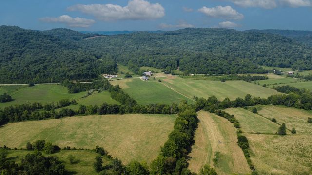 2892 Quicks Run Road, Vanceburg, KY 41179