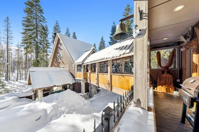 7770 Tamarack Pines Rd, Twin Bridges, CA 95735