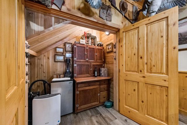 7770 Tamarack Pines Rd, Twin Bridges, CA 95735