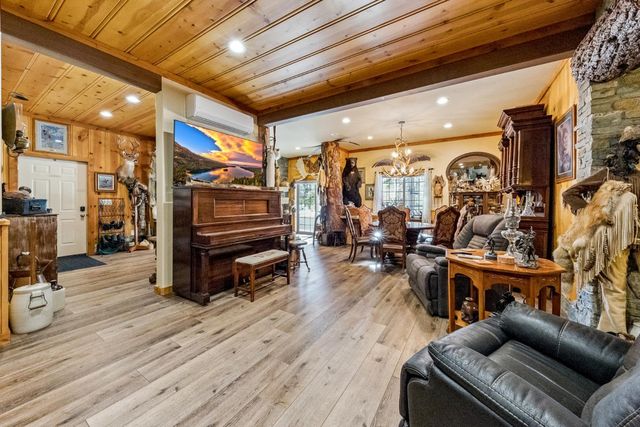 7770 Tamarack Pines Rd, Twin Bridges, CA 95735