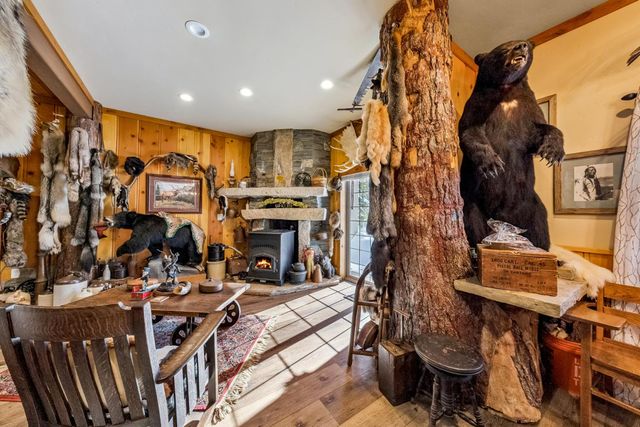 7770 Tamarack Pines Rd, Twin Bridges, CA 95735