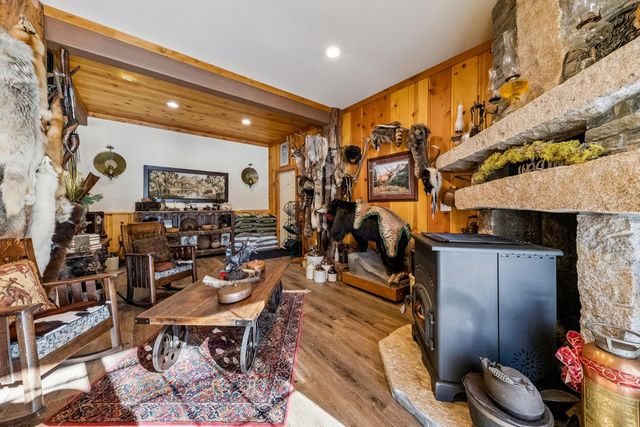 7770 Tamarack Pines Rd, Twin Bridges, CA 95735