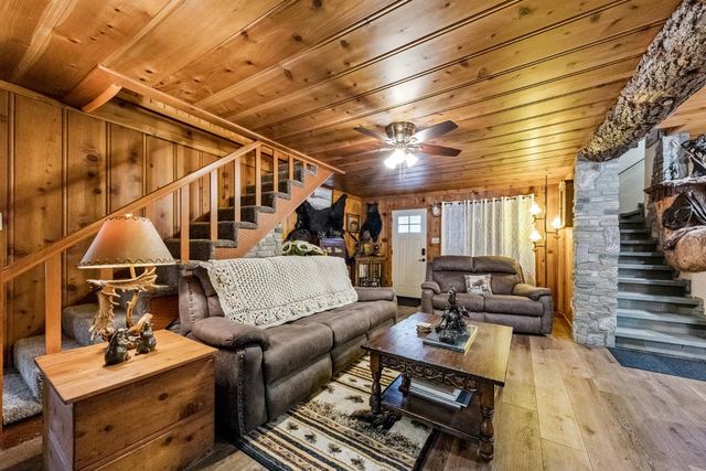 7770 Tamarack Pines Rd, Twin Bridges, CA 95735