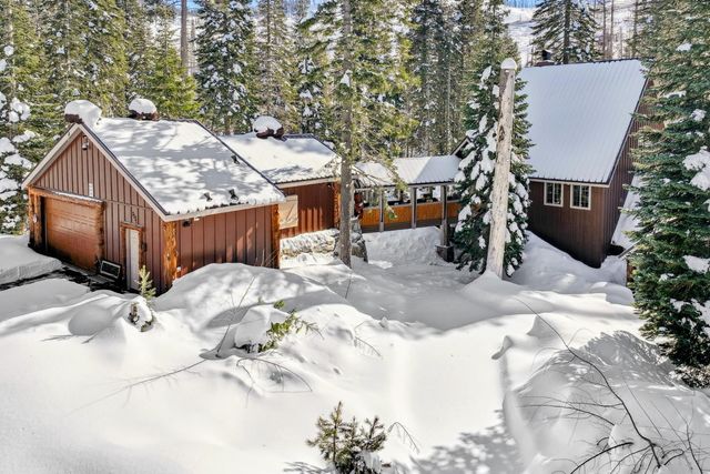 7770 Tamarack Pines Rd, Twin Bridges, CA 95735