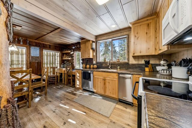 7770 Tamarack Pines Rd, Twin Bridges, CA 95735