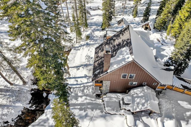 7770 Tamarack Pines Rd, Twin Bridges, CA 95735