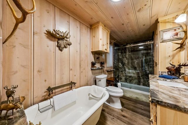 7770 Tamarack Pines Rd, Twin Bridges, CA 95735