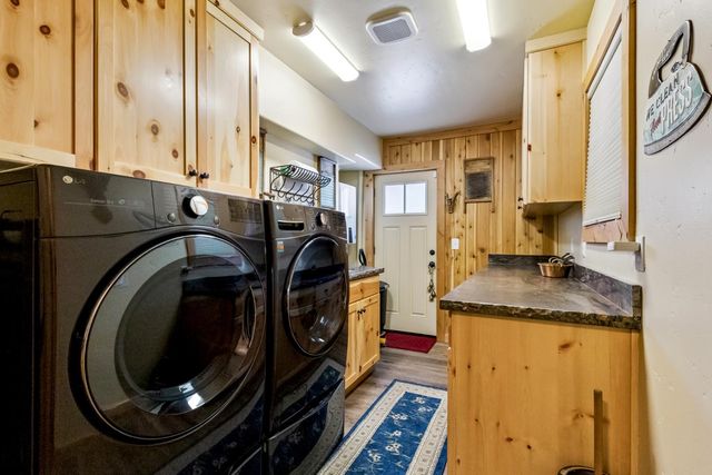 7770 Tamarack Pines Rd, Twin Bridges, CA 95735