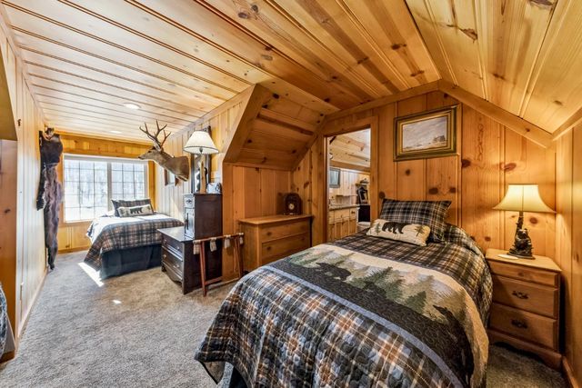 7770 Tamarack Pines Rd, Twin Bridges, CA 95735