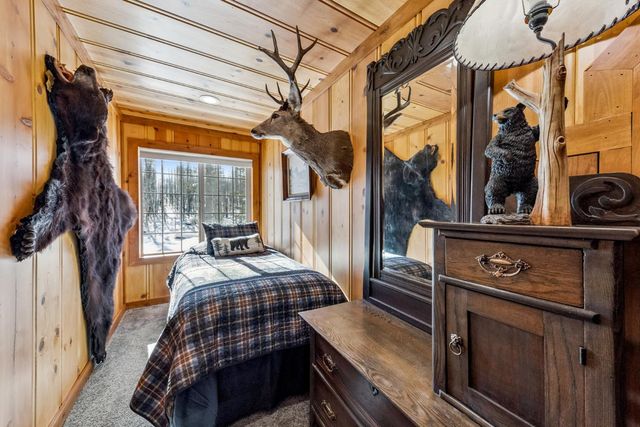 7770 Tamarack Pines Rd, Twin Bridges, CA 95735