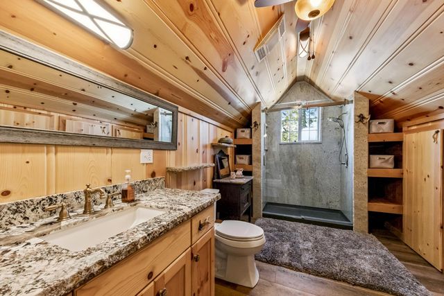 7770 Tamarack Pines Rd, Twin Bridges, CA 95735